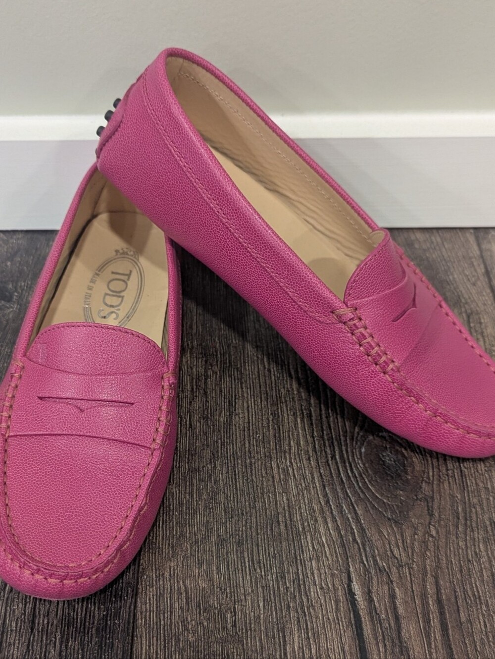 Tod's Gommino Pink Leather Loafer Size 36.5